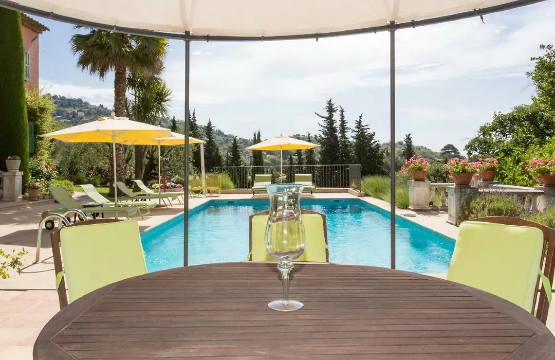 Mas Du Roc Bed & Breakfast-1