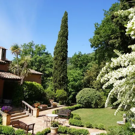 Mas Du Roc Bed & Breakfast-3